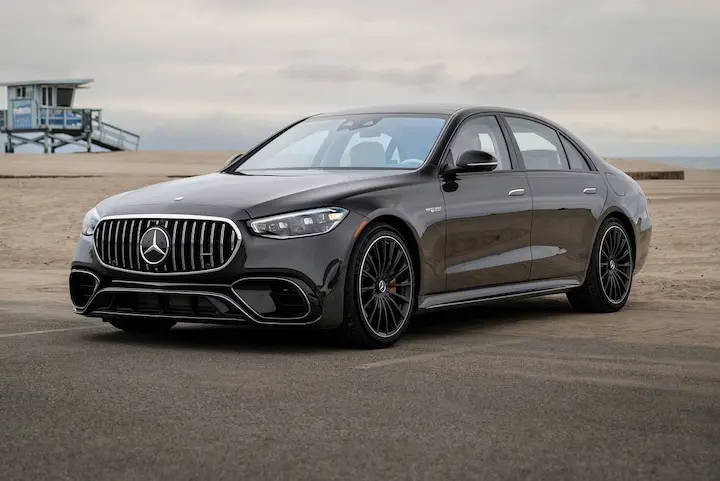 Which one is better? - Mercedes Benz